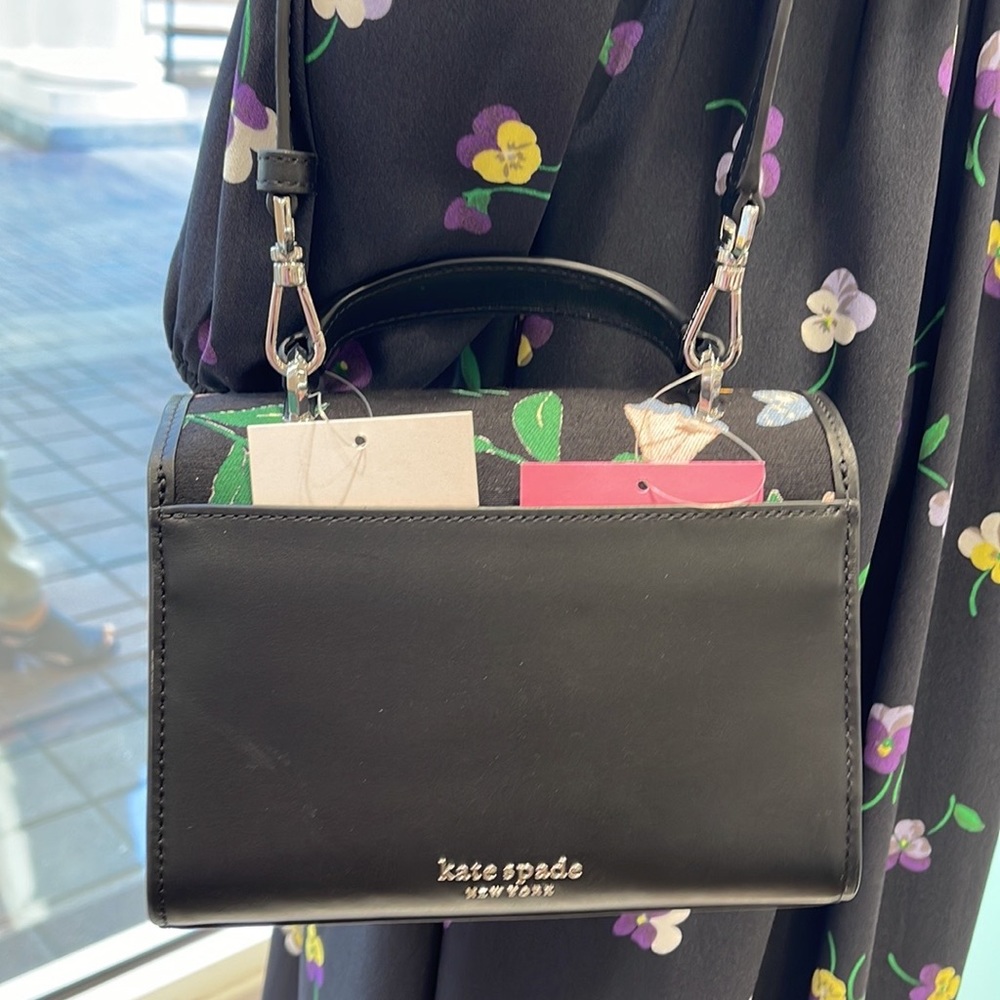 Kate Spade Lovitt Buckled Floral Jacquard Small Top Handle Crossbody

black mult - Picture 6 of 16